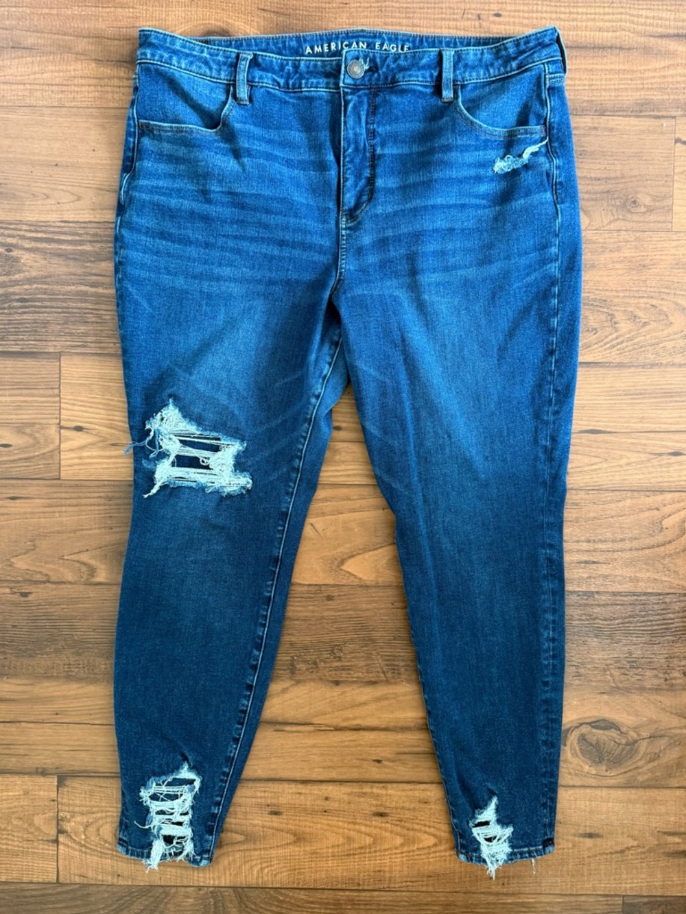 American Eagle Outfitters High-Rise Dream Jean